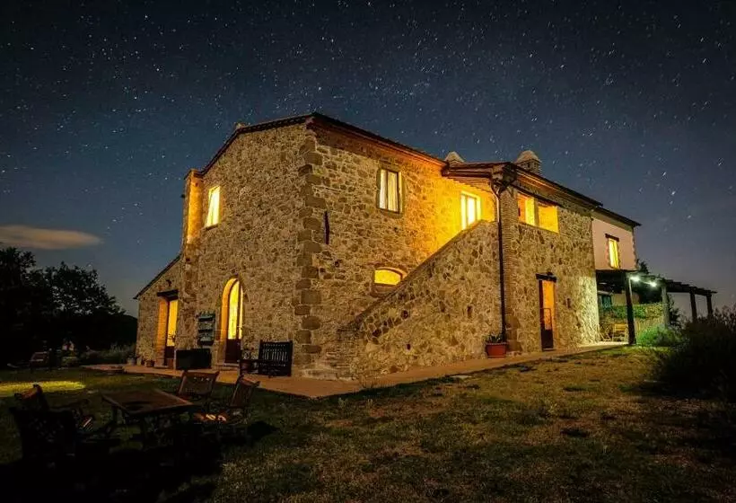 ホテル Agriturismo Poggio Monte Saturnia