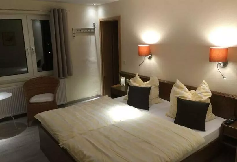 Hotelli Neumanns Waldschänke