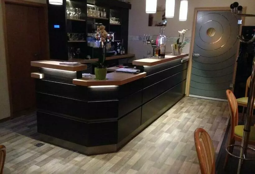 Hotelli Neumanns Waldschänke