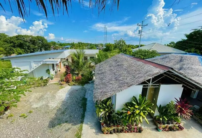 Majatalo Ananas Guesthouse