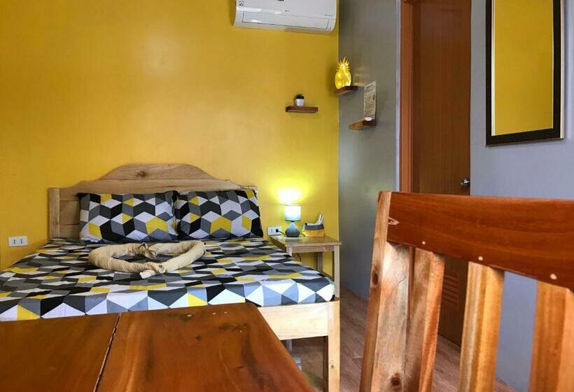 פנסיון Ananas Guesthouse