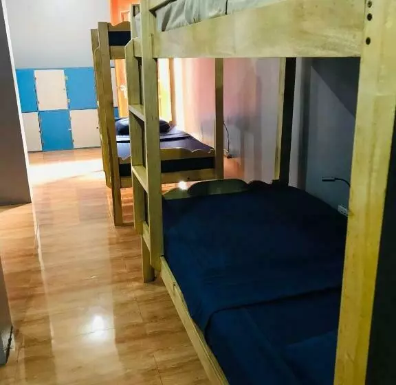 Majatalo Ananas Guesthouse