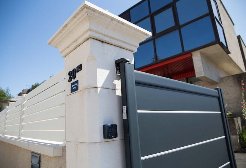 Appart Hôtel Chanzy / Angoulême