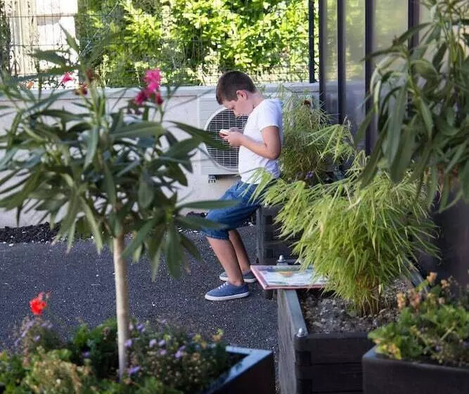 Appart Hôtel Chanzy / Angoulême