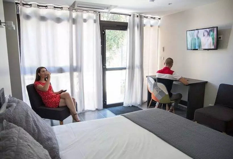 Appart Hôtel Chanzy / Angoulême