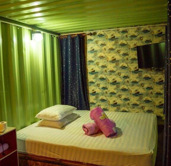 Beach Box Resort At Rimlay Rayong