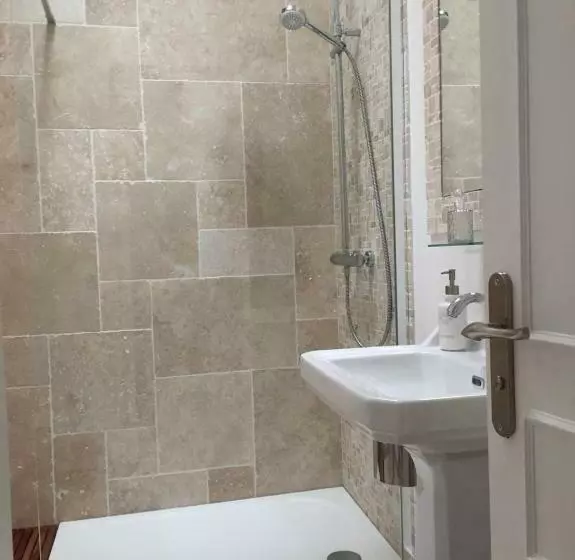 Aamiaismajoitus (B&B) La Cabanne