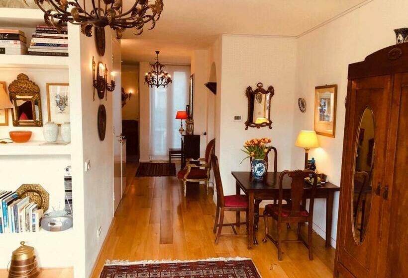 Canal View B&b Amsterdam