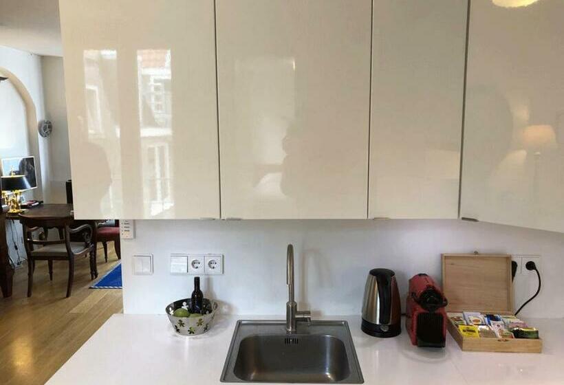 Canal View B&b Amsterdam