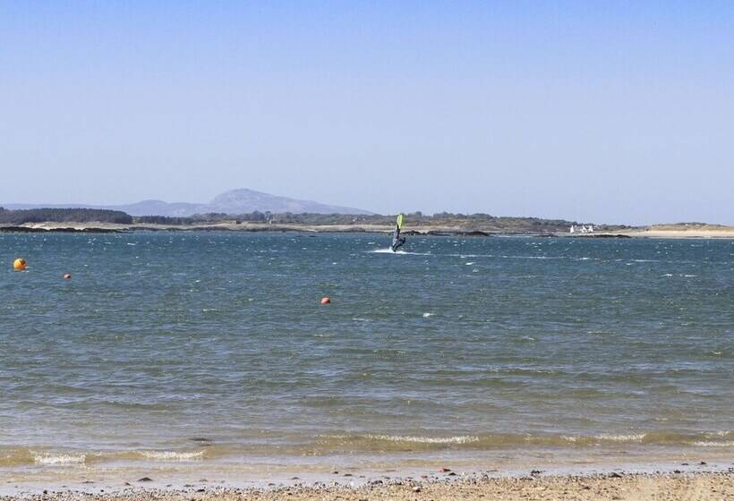 Ostello Sandy Mount House