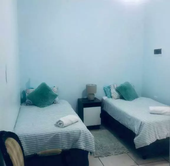 ベッドアンドブレックファースト Ankuweni Guest House