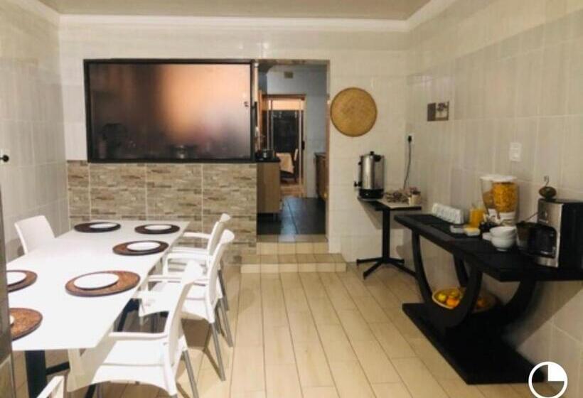 צימר Ankuweni Guest House