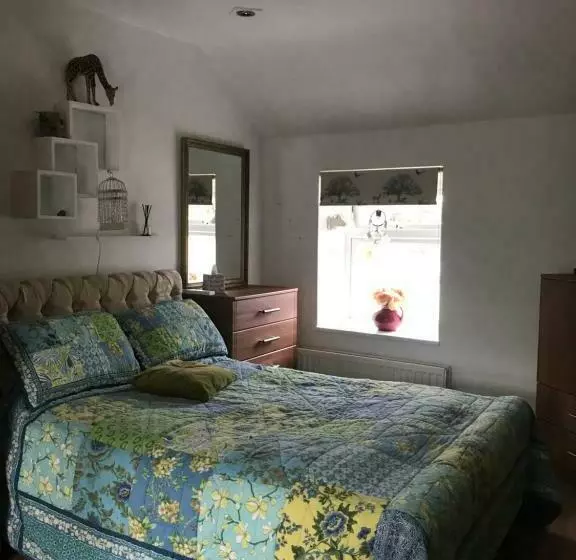 ベッドアンドブレックファースト Old Mill House