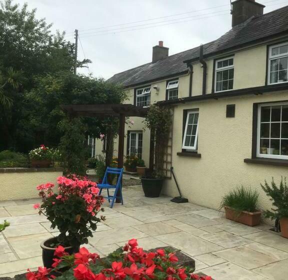 مبيت وإفطار Old Mill House