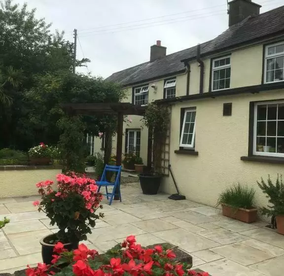 ベッドアンドブレックファースト Old Mill House