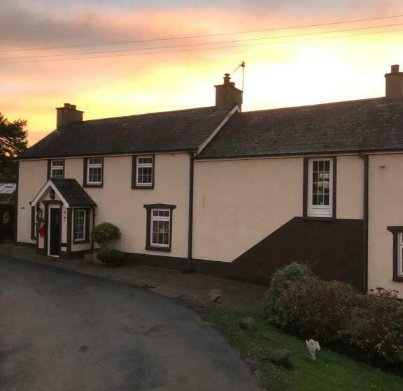 مبيت وإفطار Old Mill House