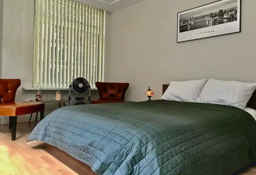 Bed And Breakfast Rotterdam