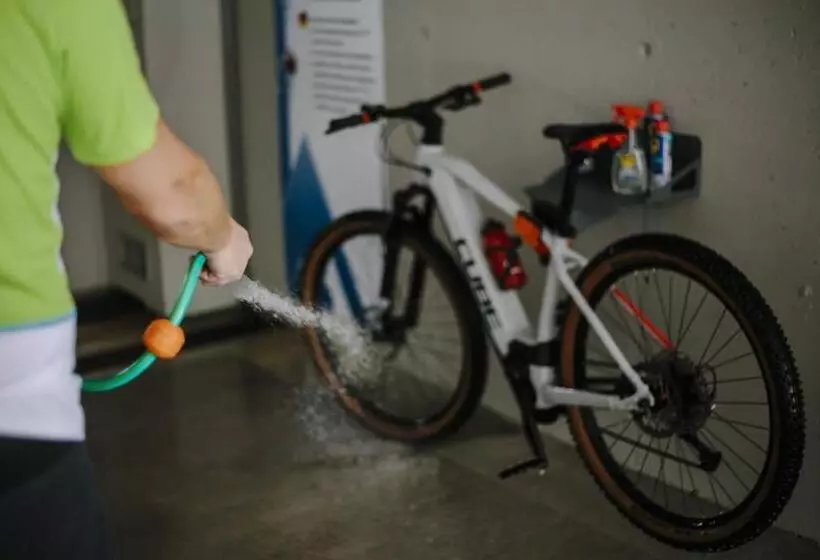 Hotelli Alpen Chalet   Charme Mountain