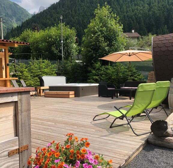Отель Alpen Chalet   Charme Mountain