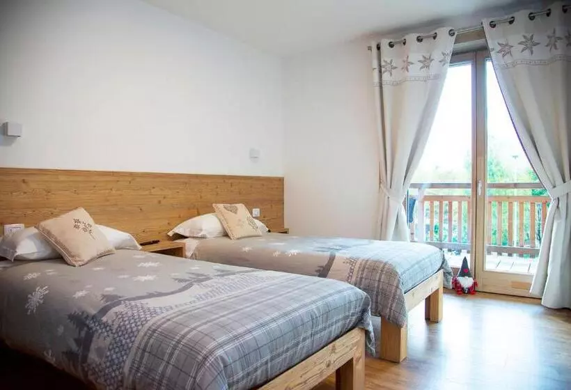 Hotelli Alpen Chalet   Charme Mountain