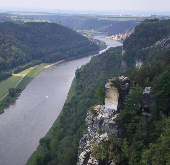 Отель Deutsches Haus