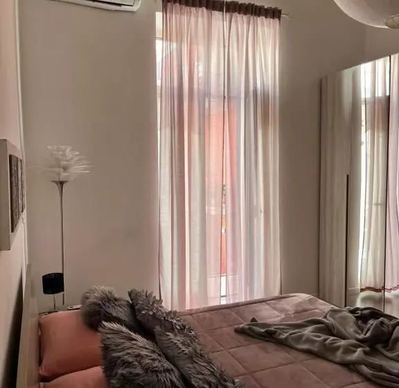 Aamiaismajoitus (B&B) Serapisuite