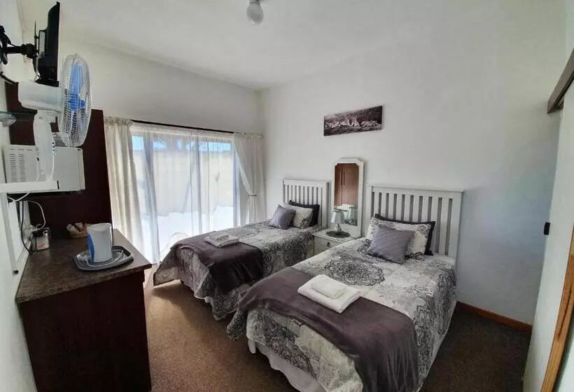 Majatalo Karoo View Guesthouse Cradock