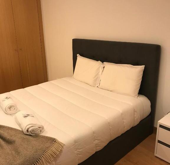 ユースホステル Alojamento De Montanha