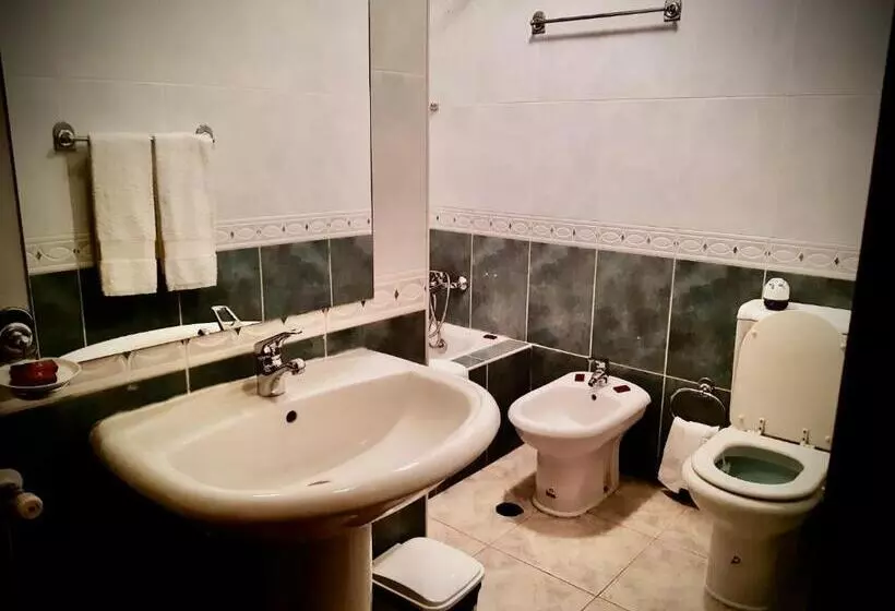 ユースホステル Alojamento De Montanha