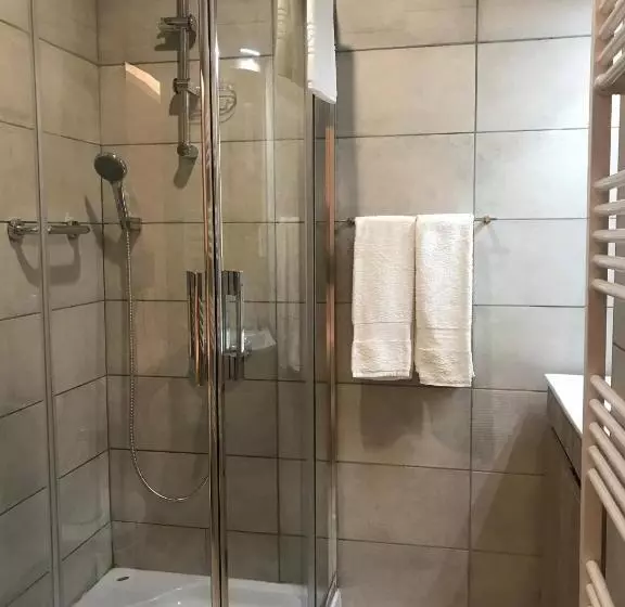 ユースホステル Alojamento De Montanha