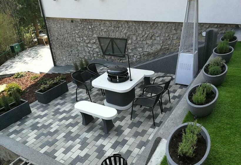 Aqua Solar Apartmanház