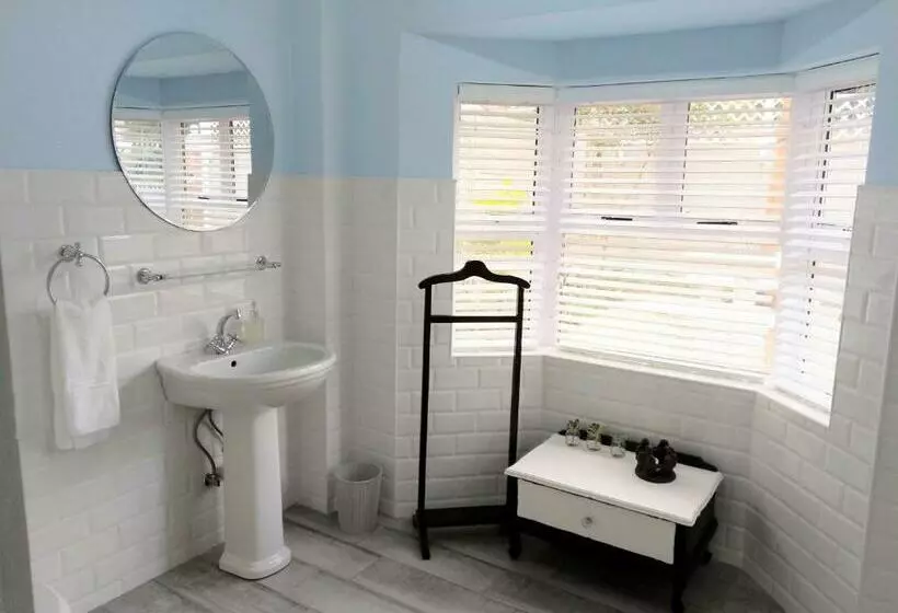 تختخواب و صبحانه Casa Mia