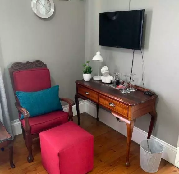 تختخواب و صبحانه Casa Mia
