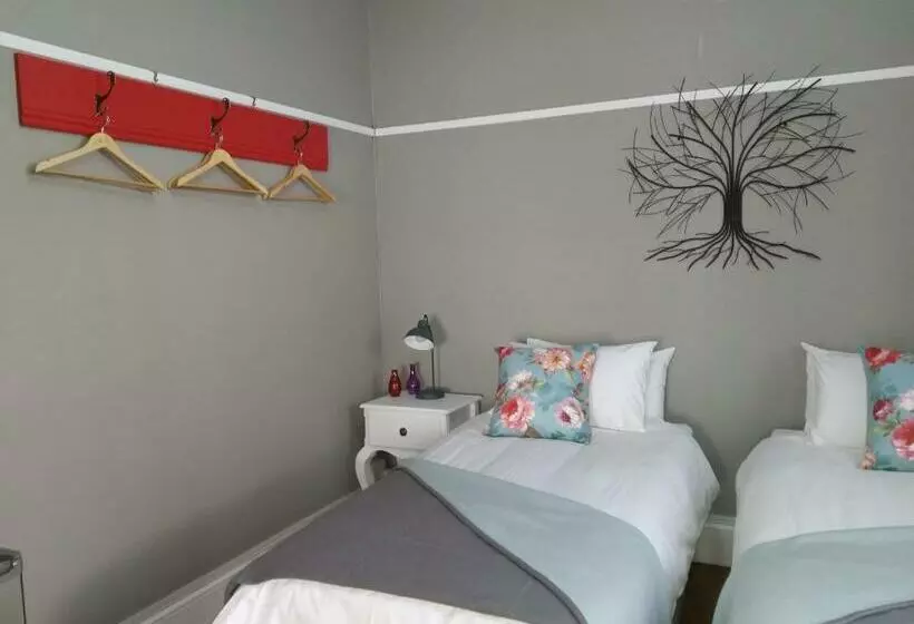 تختخواب و صبحانه Casa Mia