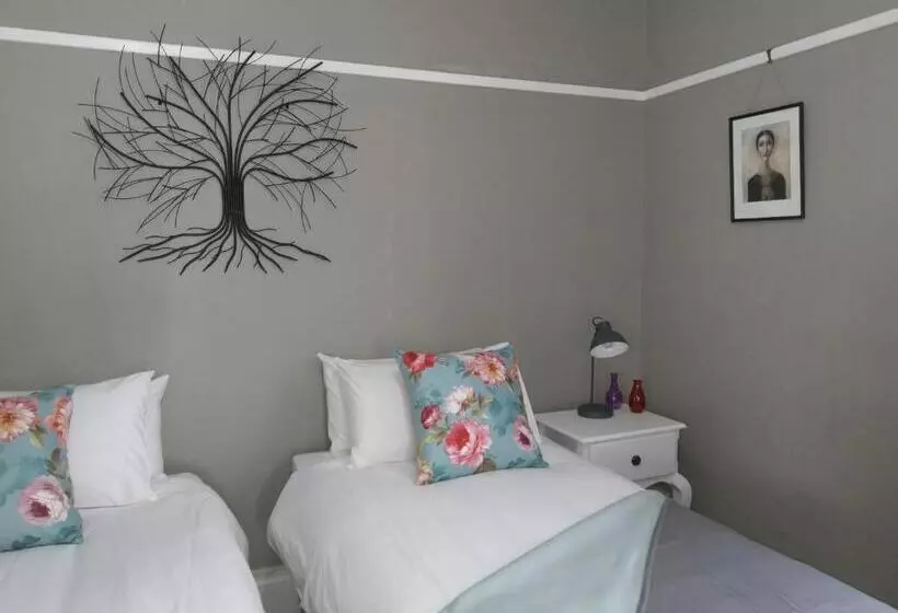 تختخواب و صبحانه Casa Mia