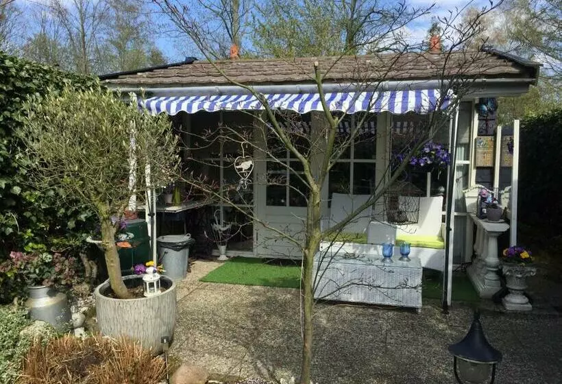 تختخواب و صبحانه Logies Het Tuinhuisje