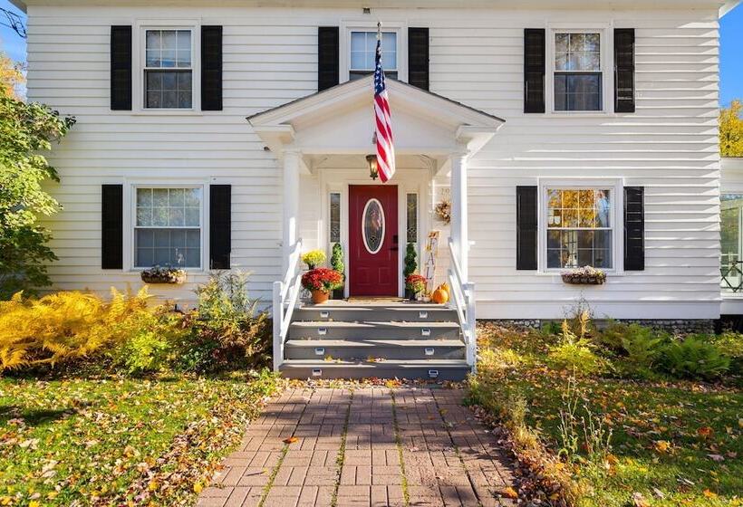 Nocleg ze śniadaniem Launchpoint Lodge: Entire