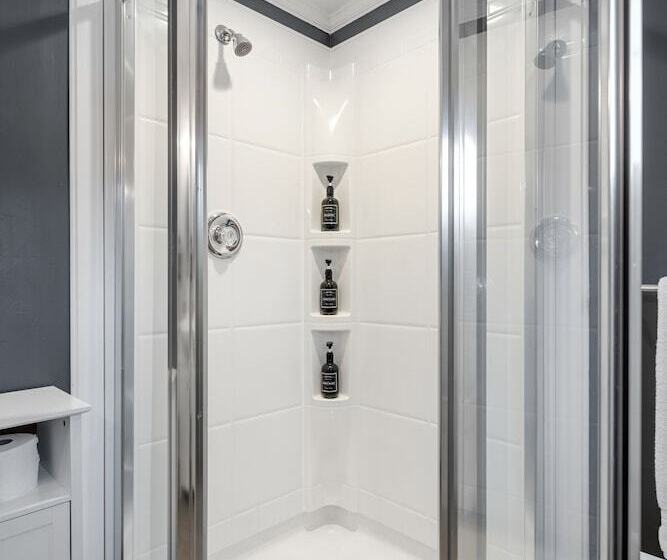 Nocleg ze śniadaniem Launchpoint Lodge: Entire