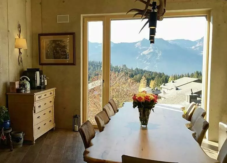 ベッドアンドブレックファースト Mountain Chalet Amden