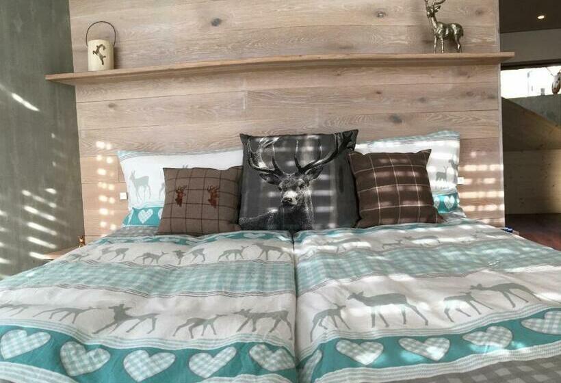 צימר Mountain Chalet Amden