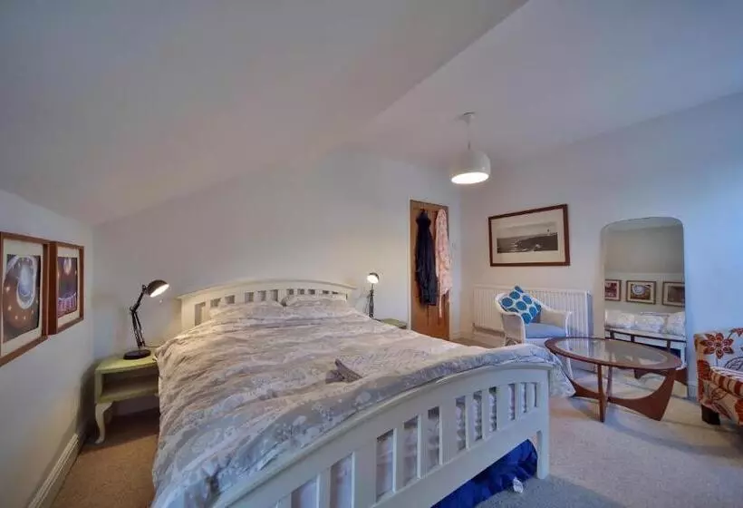 ベッドアンドブレックファースト The Green House Guest House