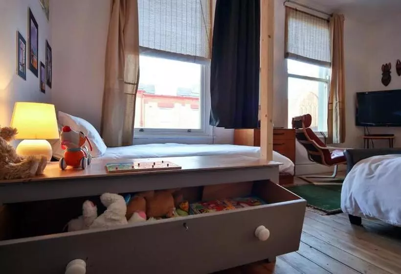 ベッドアンドブレックファースト The Green House Guest House