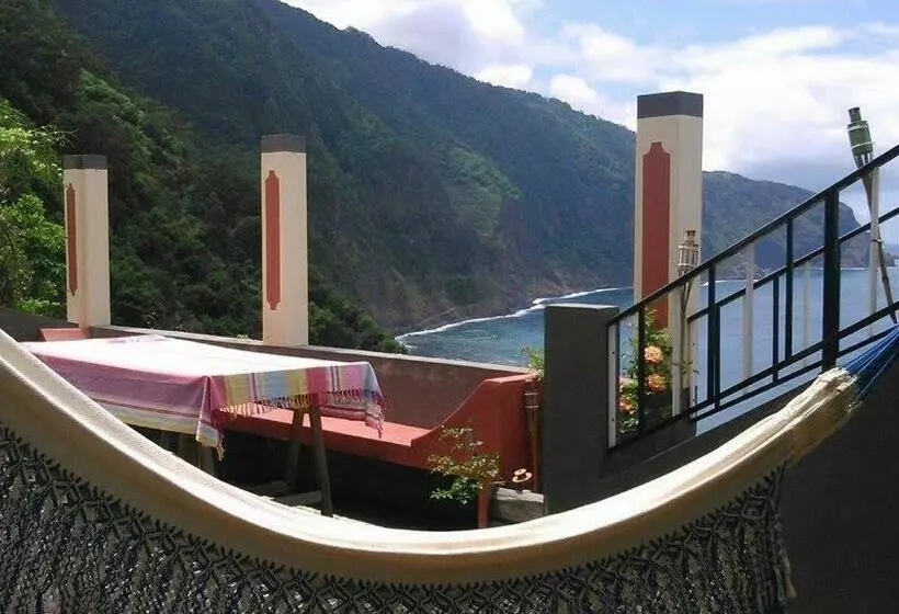 ペンション Janela Para O Atlântico