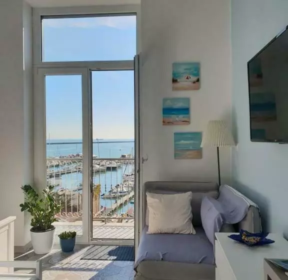 پانسیون Nereidi Suites