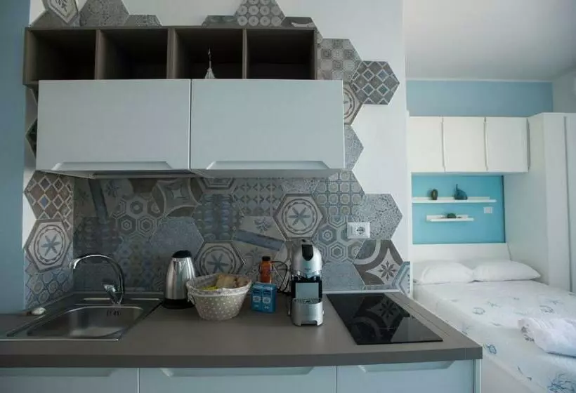 پانسیون Nereidi Suites