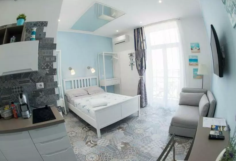 پانسیون Nereidi Suites