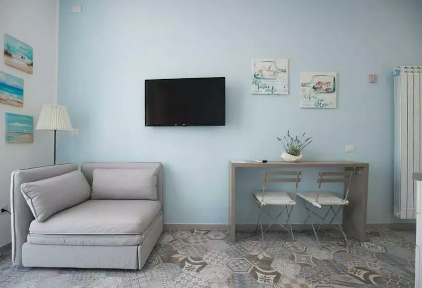 پانسیون Nereidi Suites
