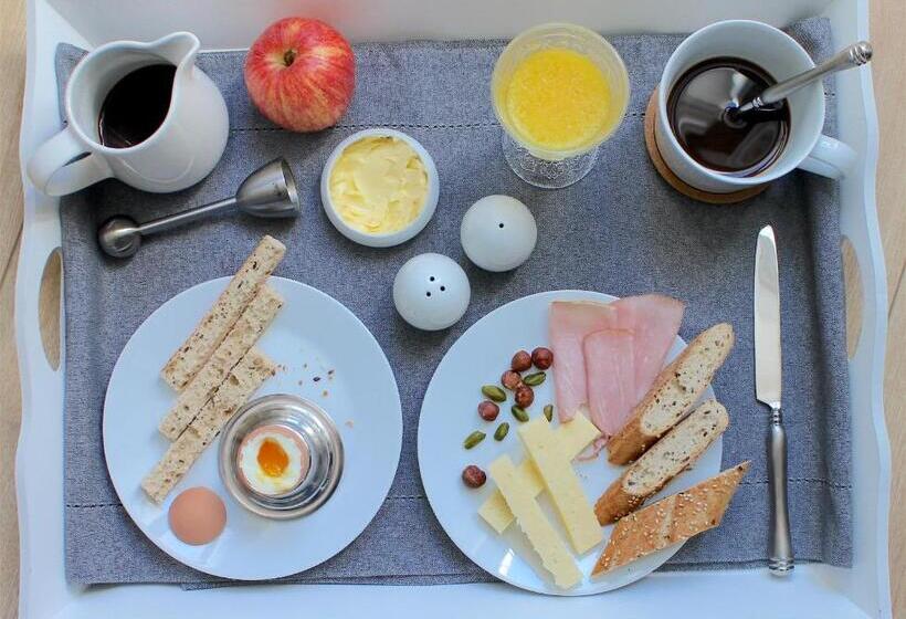 פנסיון Troisième Droite