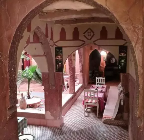 Riad Berbère Boutaghrar