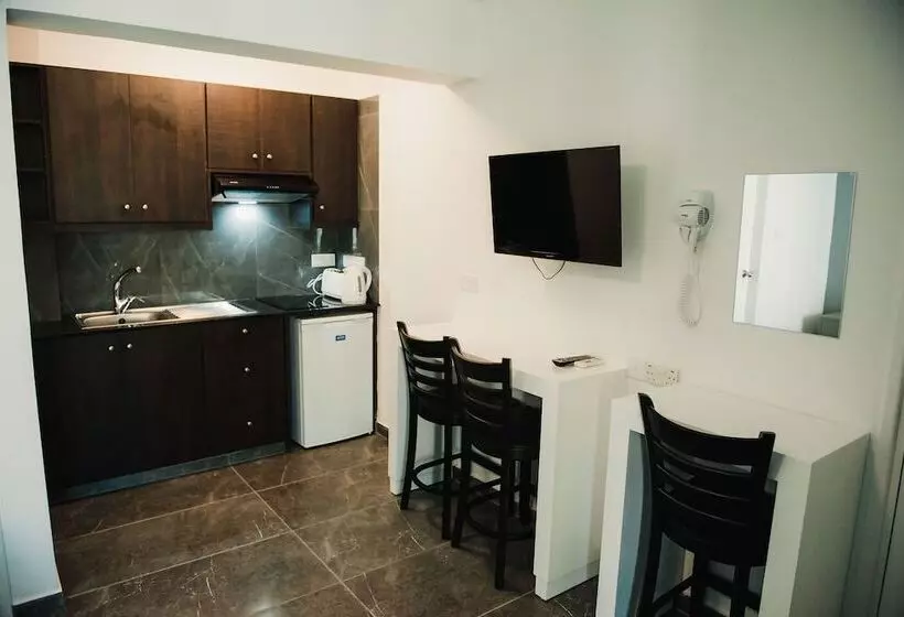 A Maos Hotel Apartments